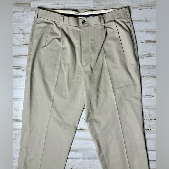 Brooks Brothers Elliot Advantage Chino Pants Mens 37x30 Beige Straight Pleated - Picture 3 of 10